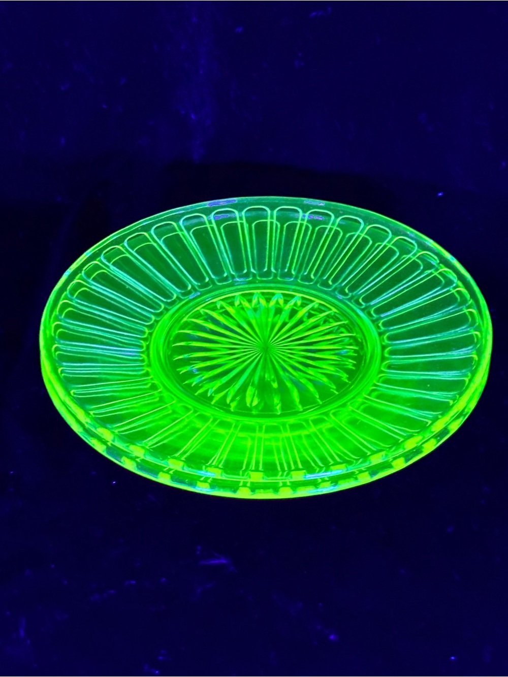 Vintage Set Of 2 Hazel-Atlas Ribbon Uranium Glass 6 Inch Bread Plates